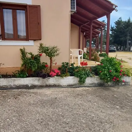 Northwest Apartahotel